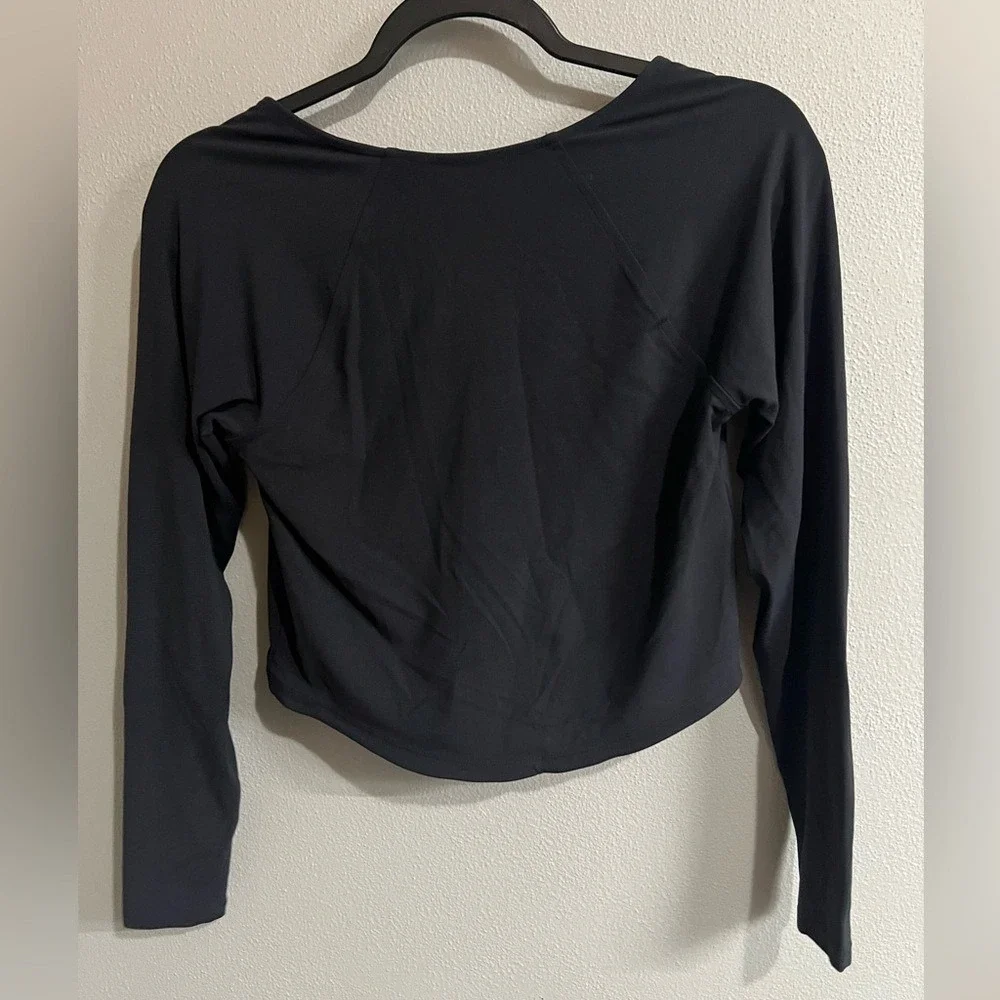 All in Motion Womens Everyday Soft LS‎ Crop Tee Black Sweetheart Neck M NWT